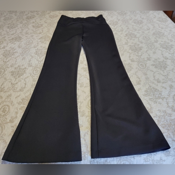 Maurices Flare Leg Pull On Dress Pants Size Medium Short - Picture 3 of 12